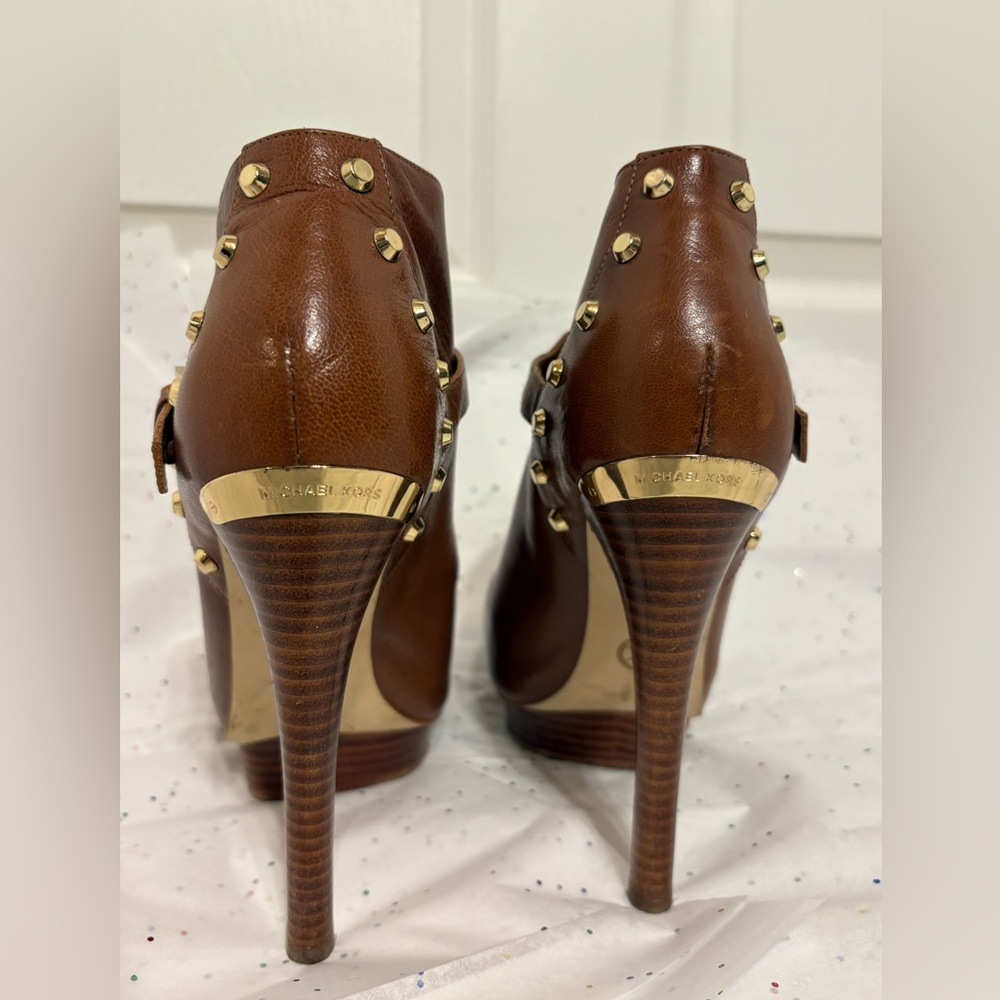 Michael Kors size 8m heels - Picture 3 of 7
